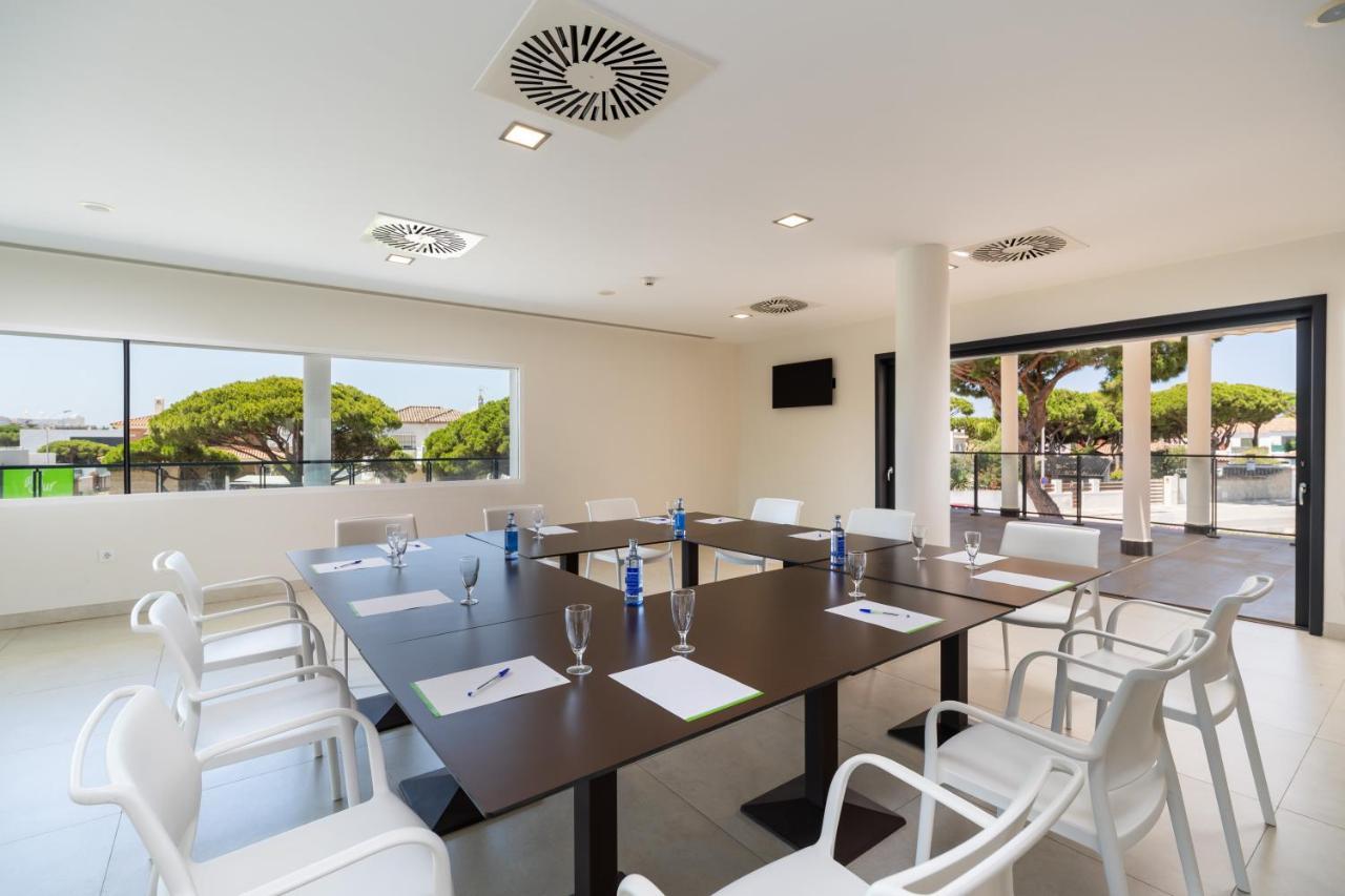 Aparthotel Complejo Al Sur Chiclana de la Frontera Esterno foto
