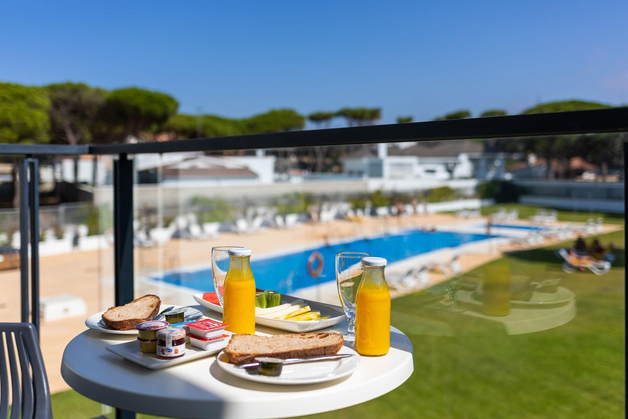 Aparthotel Complejo Al Sur Chiclana de la Frontera Esterno foto