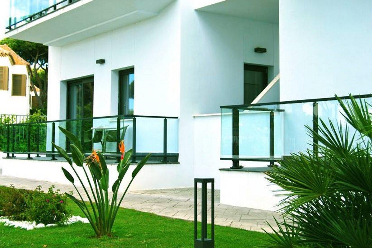 Aparthotel Complejo Al Sur Chiclana de la Frontera Esterno foto
